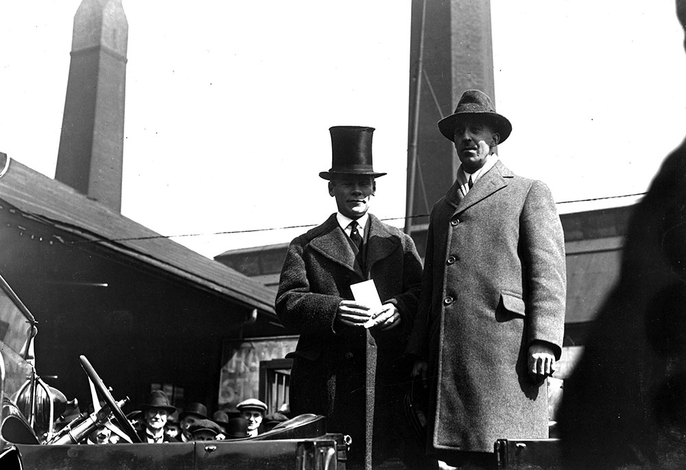 1920 image of the beaver hat ceremony